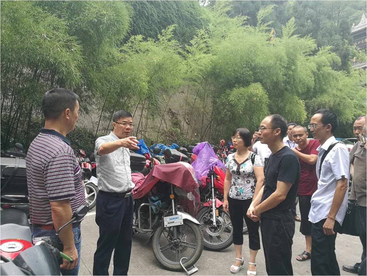 峨眉山市委书记景区党工委书记陈长明深入景区现场督导环保问题整改